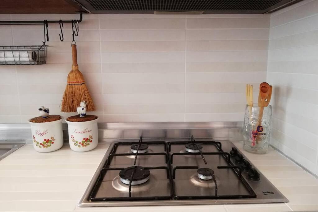 Appartamento Bilocale Gli Oleandri Bracciano  Esterno foto
